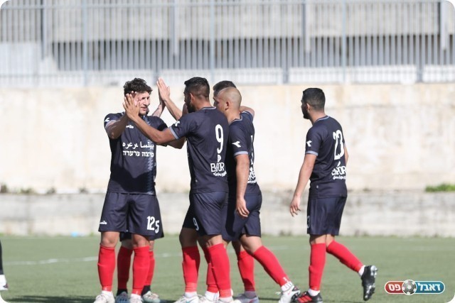 וואליד צידאווי חוגג אחרי השער (וואסים מוואסי)